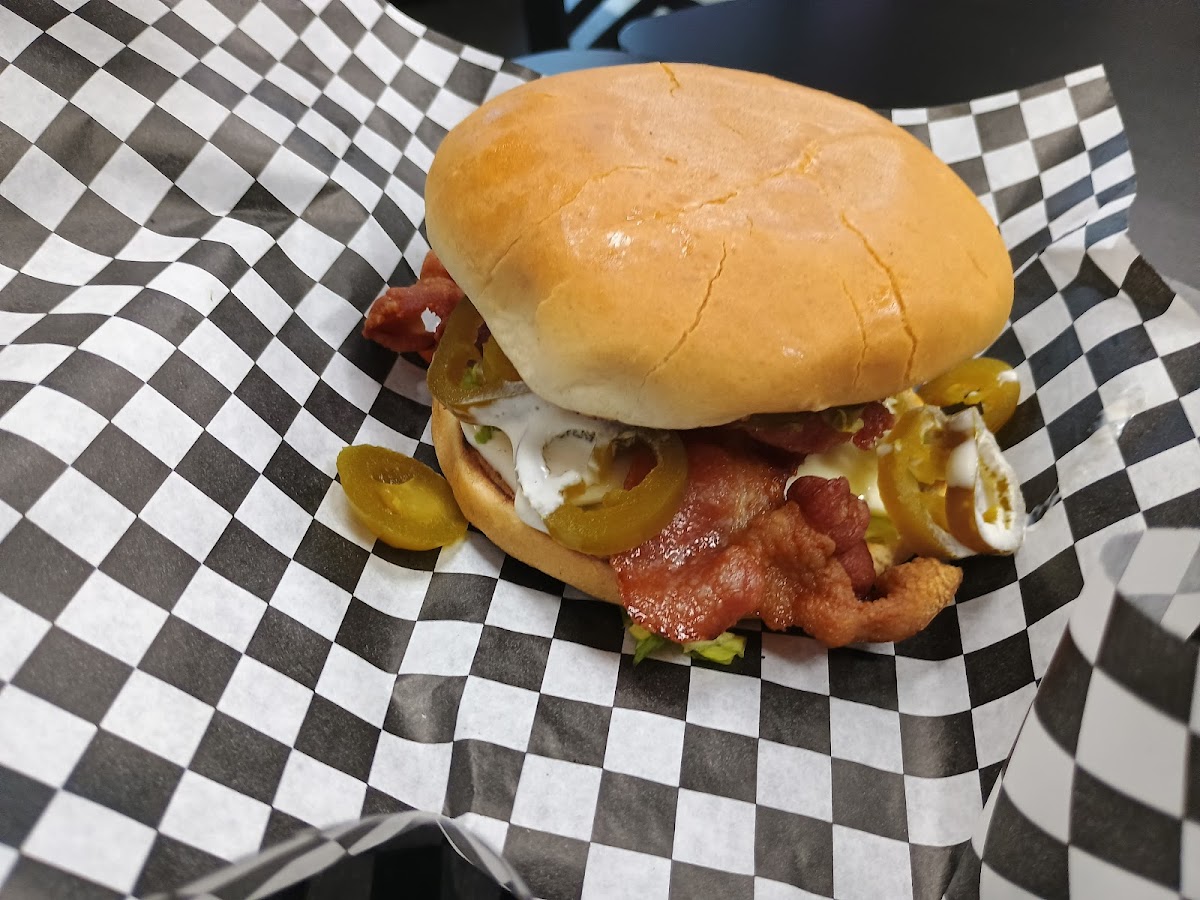 Lucky's Burgers & Shakes-10