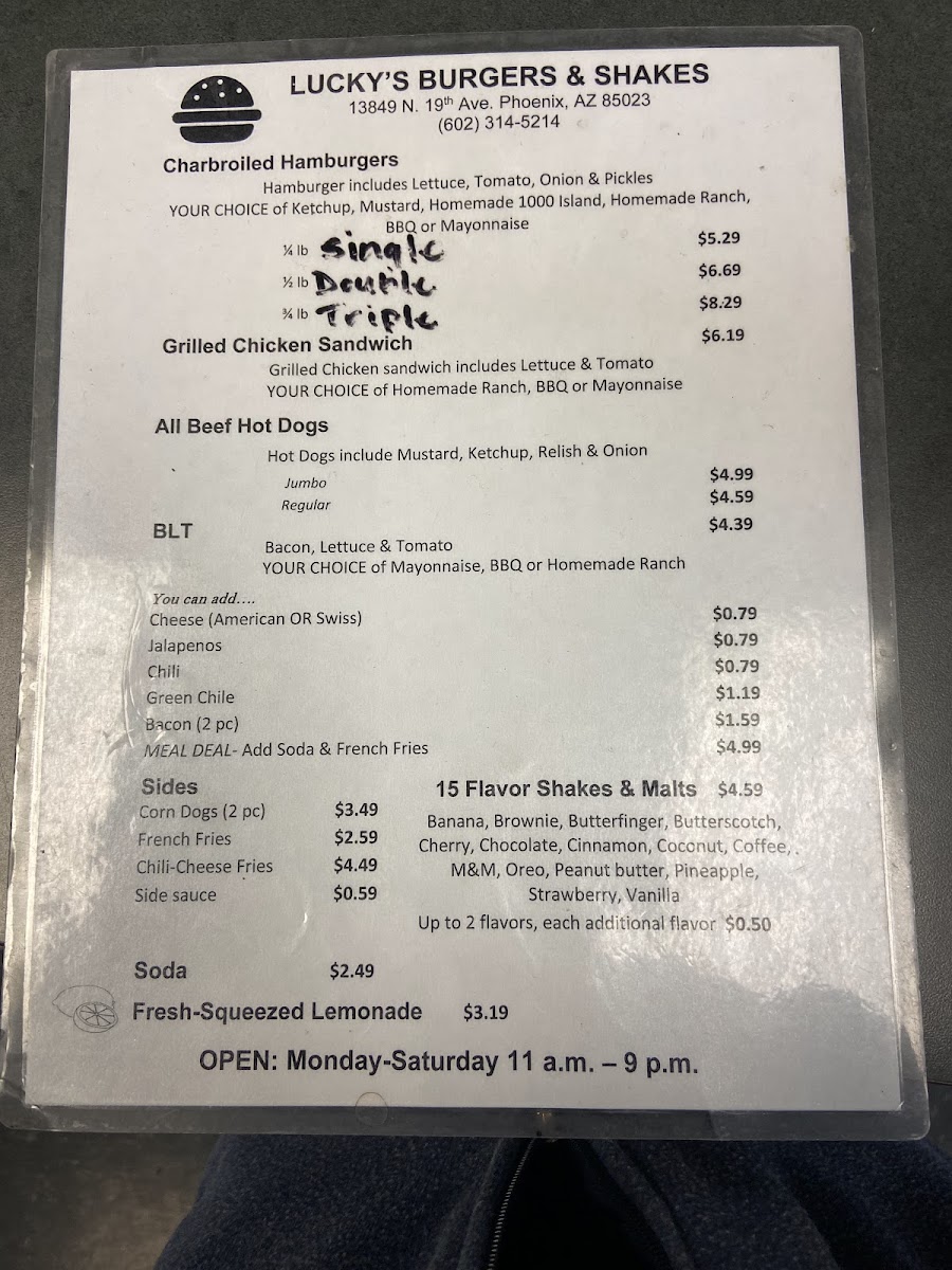 Menu Lucky's Burgers & Shakes-10